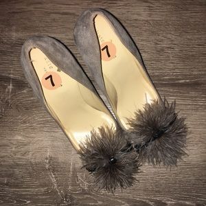 NWOT Kate spade Lenette Gray suede feather pumps